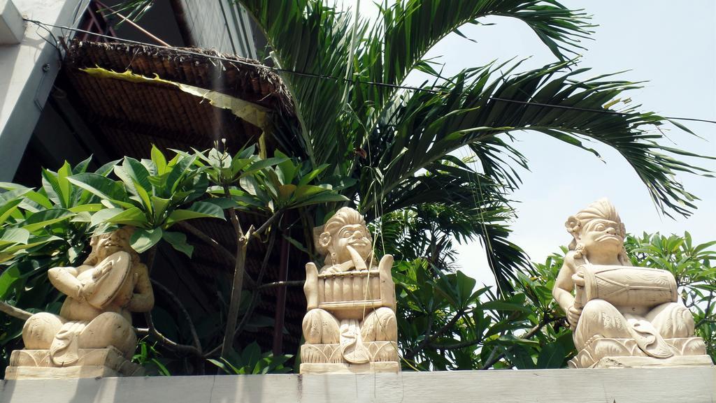 Matra Bali Surf Camp Hotel Canggu Екстериор снимка